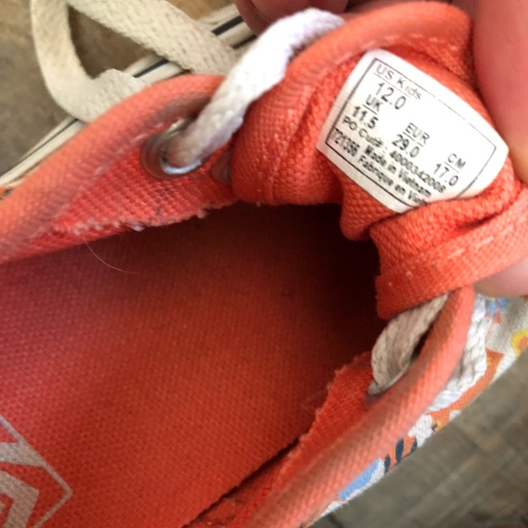 Girl’s Vans - Picture 2 of 3